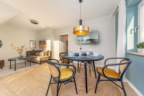 Dining - Ferienwohnung Kranich (Wiek)