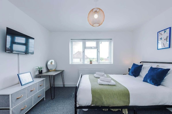 3 habitaciones, tabla de planchar con plancha y wifi gratis