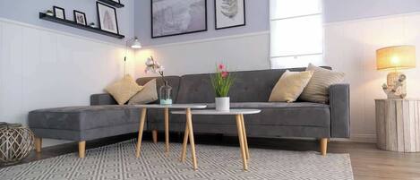 Téléviseur, bureau