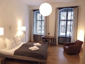 Iron/ironing board, travel cot, WiFi, bed sheets