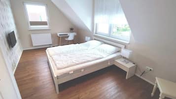 2 Schlafzimmer, Bügeleisen/Bügelbrett, WLAN