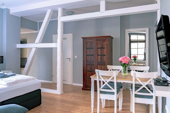 1 habitación, wifi y ropa de cama