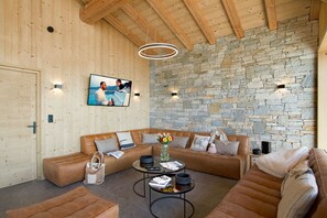 Télévision, cheminée