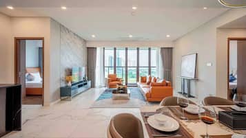 Deluxe Apartment, 3 Bedrooms, City View | Living area