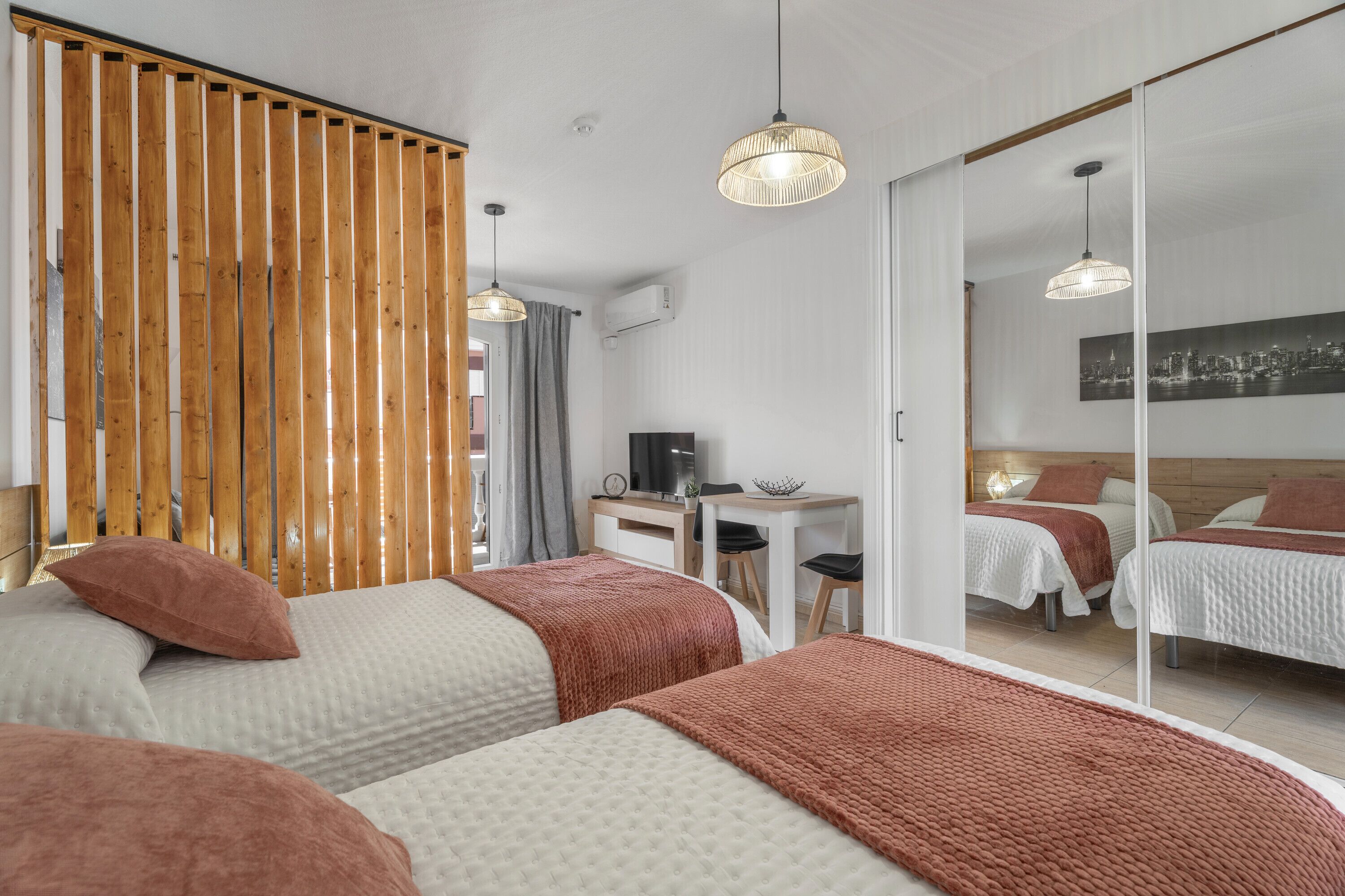 Strygejern/strygebræt, Wi-Fi, sengetøj