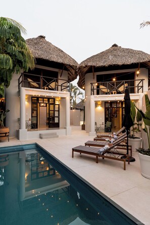 Pool - Private Pool, Chic, Step’s from beach in beautiful Puerto Escondido - WiFi, AC (Puerto Escondido)