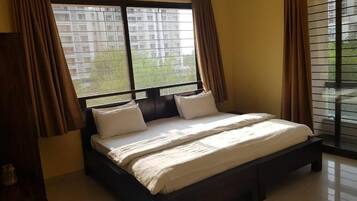 3 Schlafzimmer, Bügeleisen/Bügelbrett, WLAN, Bettwäsche