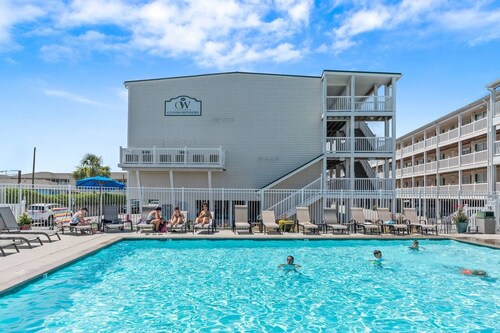 Amazing 3 bedroom 2 and a half bath condo close to everything in Oak Island