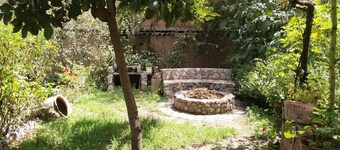 Agradable cabañita, con área de parrilla y fogata