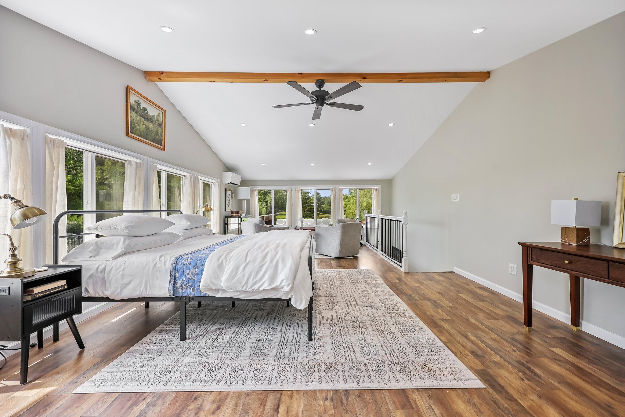 1 slaapkamer, een strijkplank/strijkijzer, wifi, beddengoed