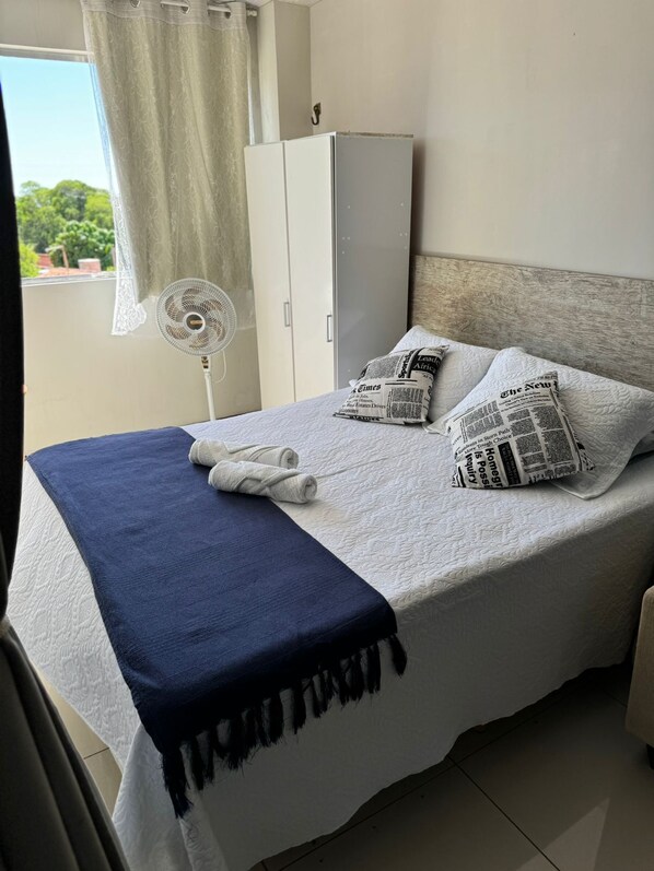 2 bedrooms, iron/ironing board, WiFi, bed sheets