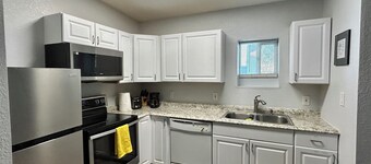 Charming 1-bedroom w/ Private Patio