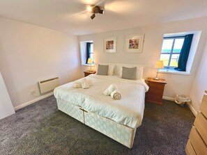 1 camera, Wi-Fi, lenzuola