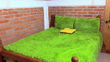 Family Cabin, Patio, Mountain View | Down duvets, free WiFi, bed sheets, wheelchair access