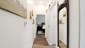 Unclassified image, 4 of 21, button - Charming one bedroom apartment on a quiet farm. (Morris)