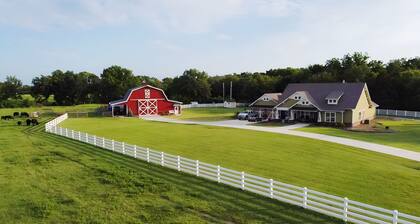 Charming one bedroom apartment on a quiet farm.
