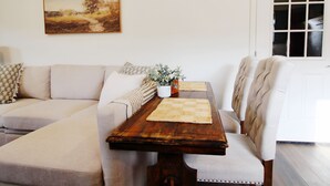 Unclassified image, 2 of 21, button - Charming one bedroom apartment on a quiet farm. (Morris)