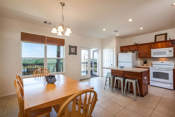 House (3 Bedrooms) | Property amenity - Sandy Hook by Ryson Vacation Rentals (Galveston)