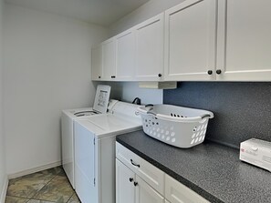 Nhà (3 Bedrooms) | Tiện nghi, dịch vụ nơi lưu trú