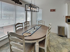 House (3 Bedrooms) | Property amenity - Casa de Reyes by Ryson Vacation Rentals (Galveston)