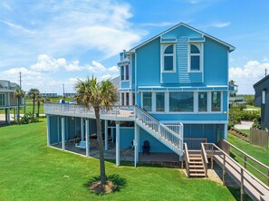 House (4 Bedrooms) | Property amenity - Life's A Beach by Ryson Vacation Rentals (Galveston)