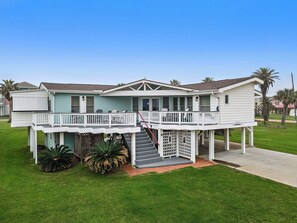 House (3 Bedrooms) | Property amenity - Surf Doctor by Ryson Vacation Rentals (Galveston)