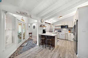 House (3 Bedrooms) | Property amenity - Surf Doctor by Ryson Vacation Rentals (Galveston)