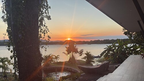 En la hermosa Isletas de Granada,Nicaragua.
Casa ideal para Parejas.