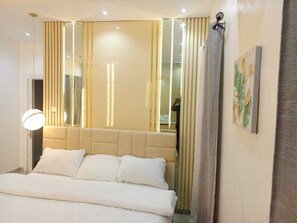 3 bedrooms, iron/ironing board, WiFi