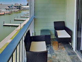 Condo (1 Bedroom) | Property amenity