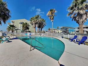 Condo (1 Bedroom) | Property amenity - Something's Fishsea by Miss Kitty’s (Rockport)