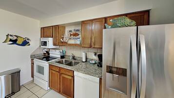 Condo (1 Bedroom) | Tiện nghi, dịch vụ nơi lưu trú