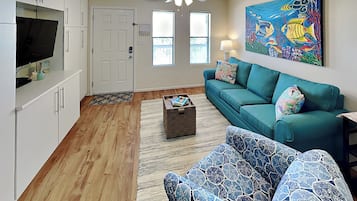 Condo (1 Bedroom) | Front of property