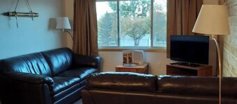 Classic 2 Bedroom Condo 1 Bathroom
