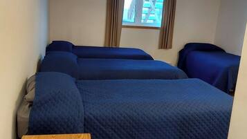 2 bedrooms, free WiFi, bed sheets