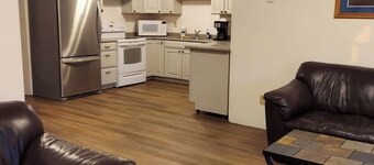 Deluxe 2 Bedrooms Ground Level Condo 2 bathrooms