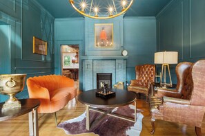 Interior - Bourbon Trail Retreat . Sleeps 10 + Hot Tub. In the Heart of the Bourbon Trail (Shelbyville)