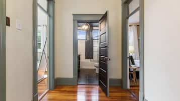 4 bedrooms, travel crib, free WiFi, bed sheets