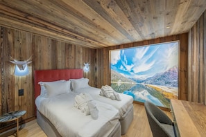 7 bedrooms, desk, iron/ironing board, WiFi - Chalet Carriaz Meribel Village 14pers (Les Allues)