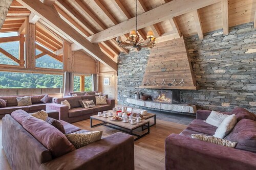 Chalet Kalliste spacieux  Meribel 5 min des pistes
