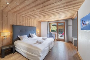 6 chambres, fer et planche à repasser, lit parapluie, Wi-Fi