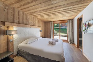 6 Schlafzimmer, Bügeleisen/Bügelbrett, Reisekinderbett, WLAN