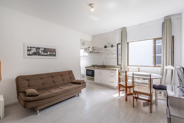 Apartamento básico | Zona de estar