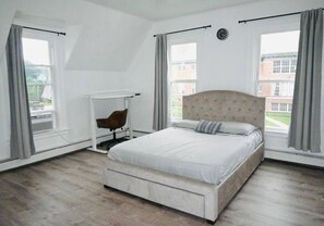 4 Schlafzimmer, Bügeleisen/Bügelbrett, WLAN, Bettwäsche