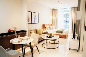 Studio (0 Bedroom) | Interior