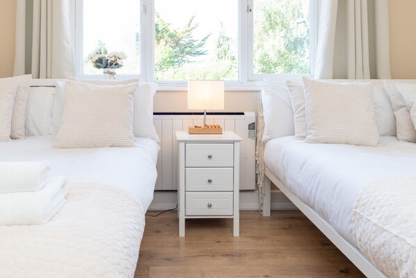 1 bedroom, iron/ironing board, Internet, bed sheets