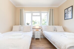 1 bedroom, iron/ironing board, internet, bed sheets