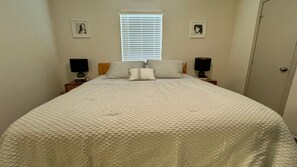1 habitación, tabla de planchar con plancha, wifi y ropa de cama 