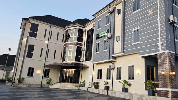 Sınıflandırılmamış resim, 50 üzerinden 1, düğme