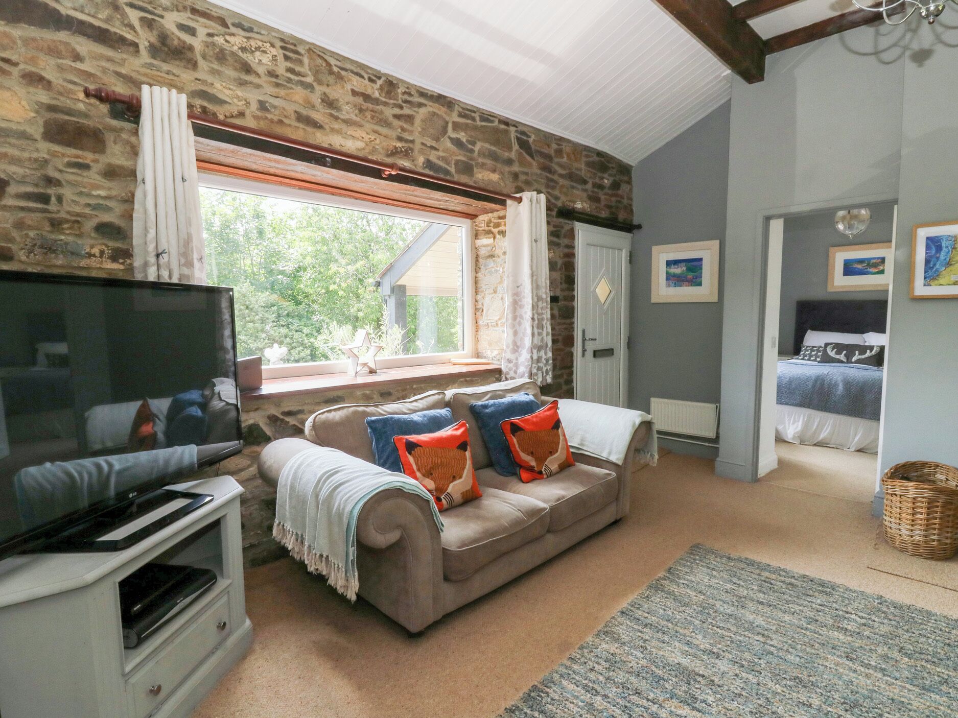 The Old Barn, Pet Friendly, With Open Fire In Aberaeron - Aberaeron